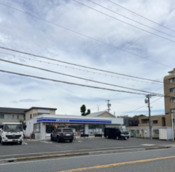 コンビニ　ローソン 中川的場町店（コンビニ）まで724m
