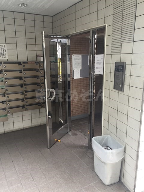 東京メトロ東西線 神楽坂駅 徒歩2分 4階建 築38年の外観写真