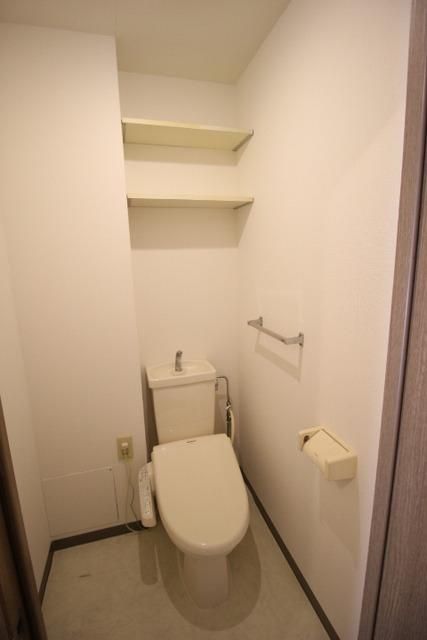 トイレ　トイレも広いです