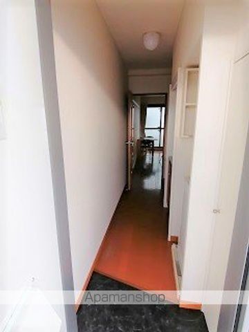 レオパレスフルールヴィルの玄関写真