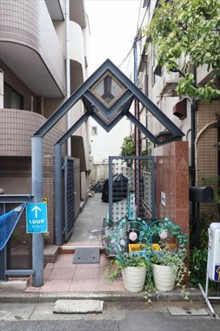 東武東上線 大山駅 徒歩11分 5階建 築36年の外観写真