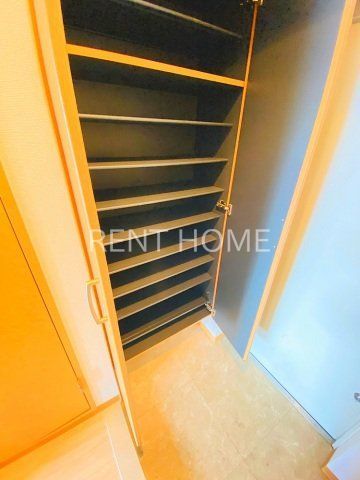 ボナール長栄寺の玄関写真