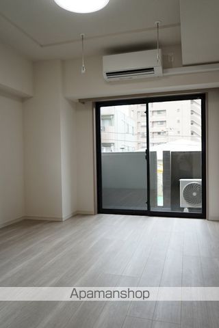 ルーブル本羽田の居間写真