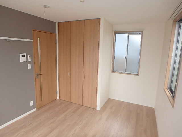 居室・リビング　風の抜ける角部屋です。
