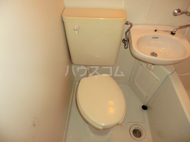 エクセランス滝山Aのトイレ写真