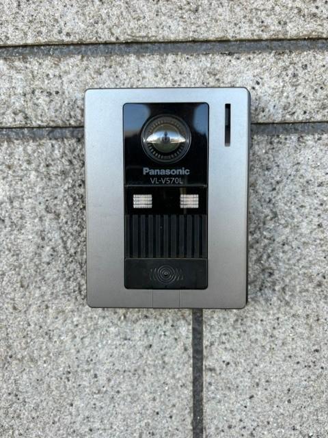 セキュリティ　カメラインターホンがあるので安心