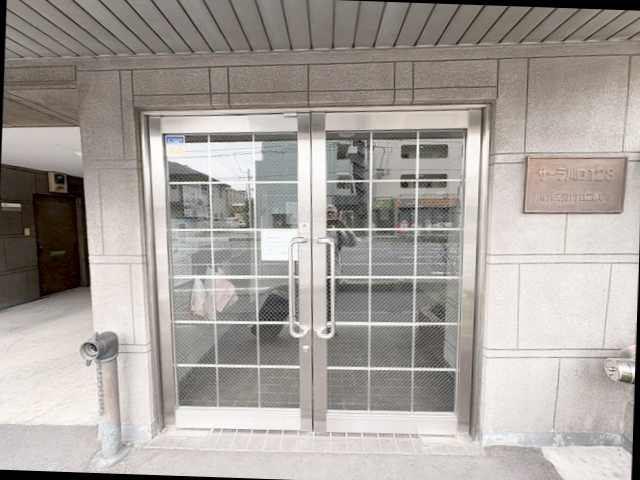 エントランス　マンション入り口です。