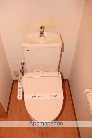 名鉄広見線 日本ライン今渡駅 徒歩25分 2階建 築20年のトイレ写真