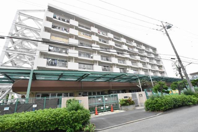 幼稚園・保育園　みどり保育園（幼稚園・保育園）まで576m
