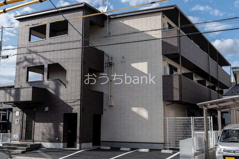 建物外観　オートロック対応の綺麗な外観です。