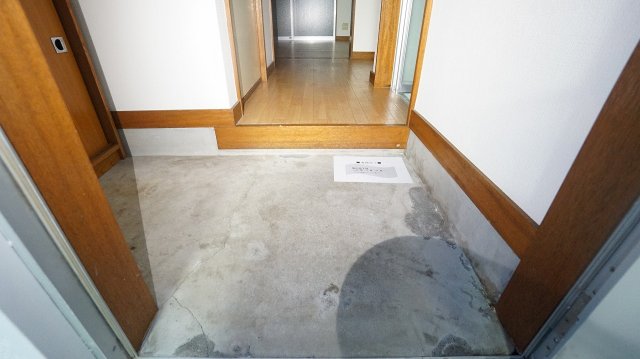 メゾネット馬絹Aの玄関写真