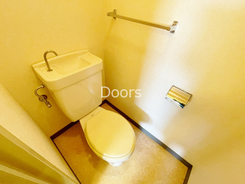 トイレ　別のお部屋の写真