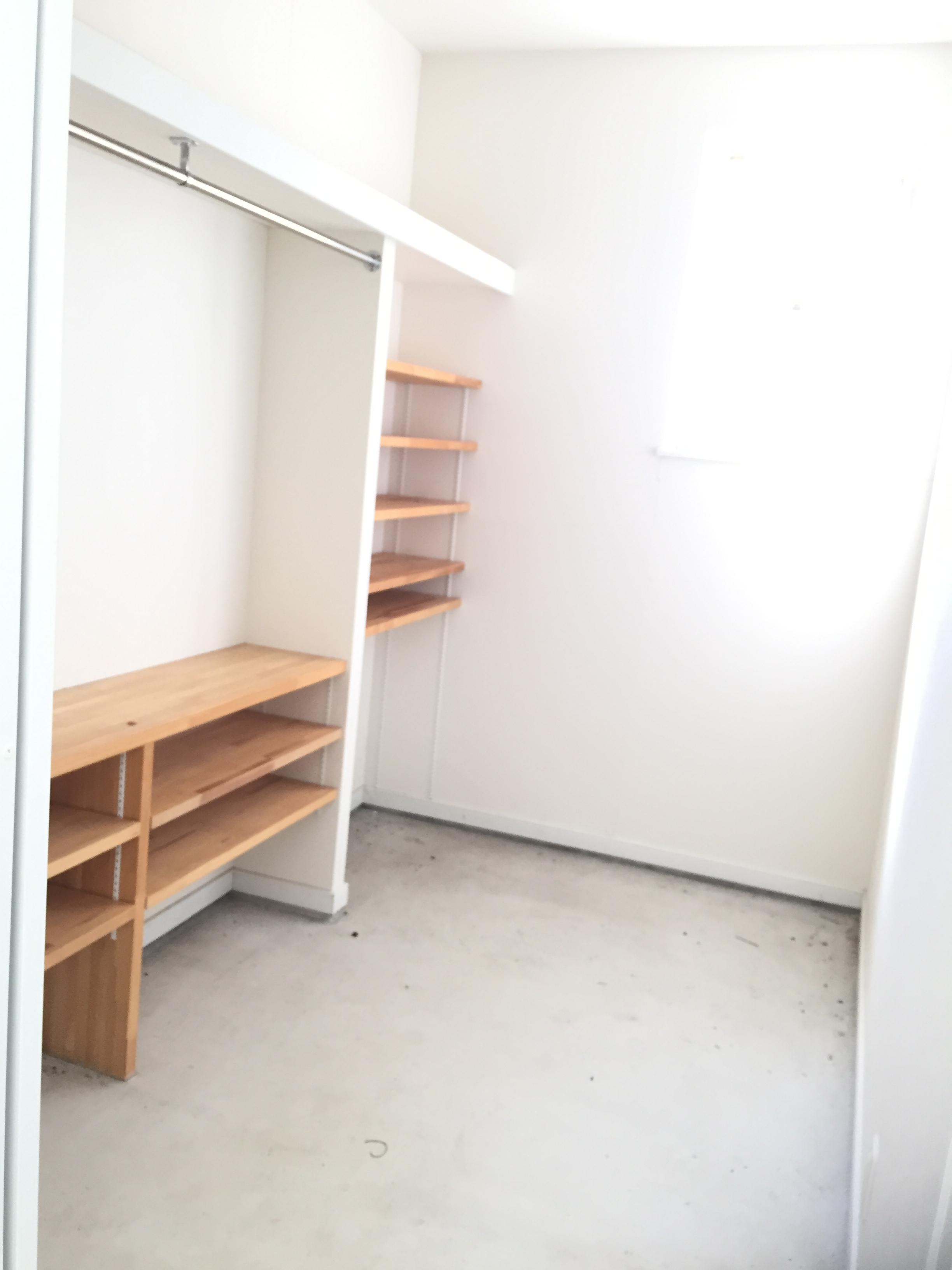 その他部屋・スペース　玄関横に納戸ついてます。