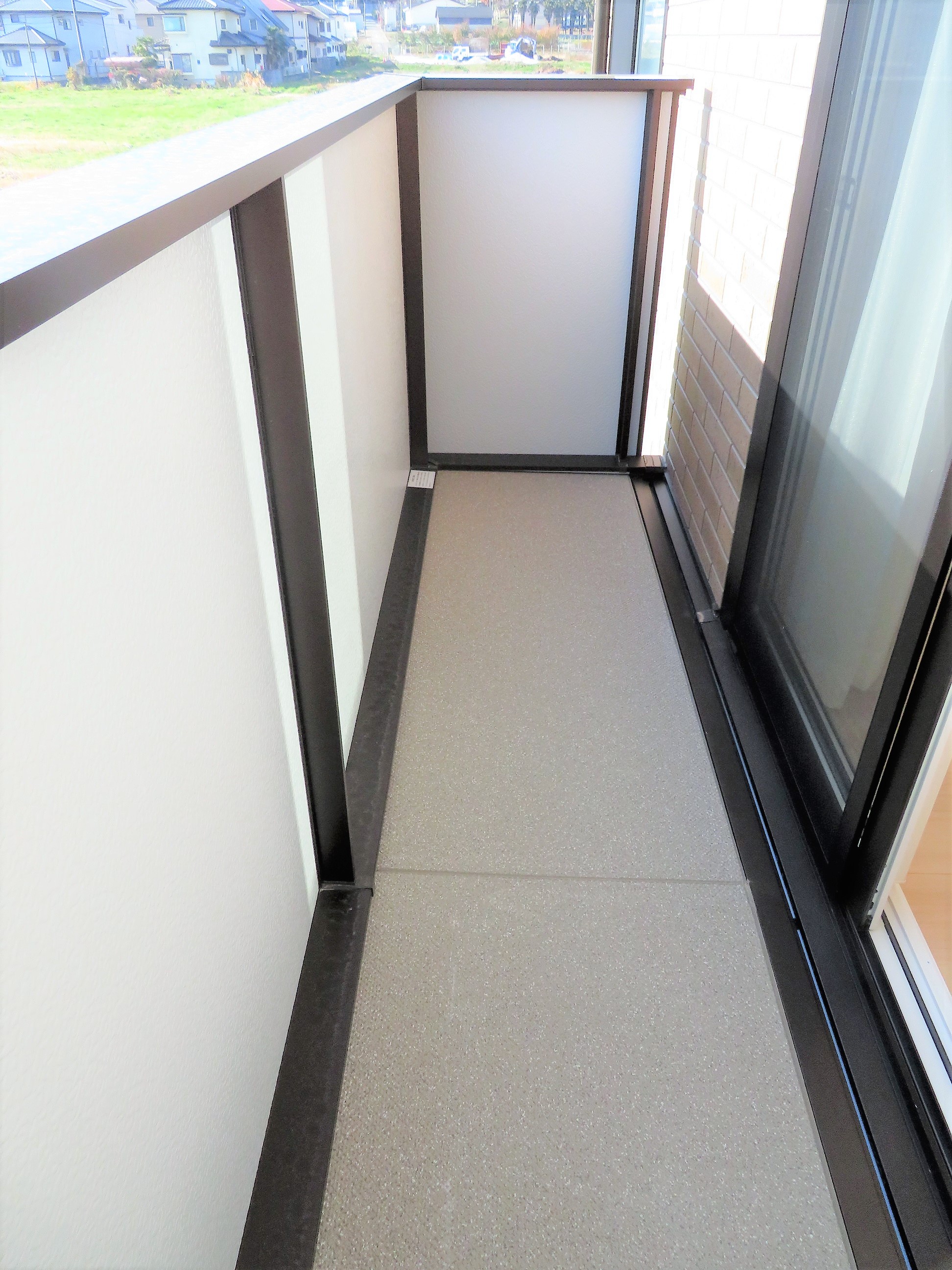 バルコニー　南面バルコニーで日当たり良好！