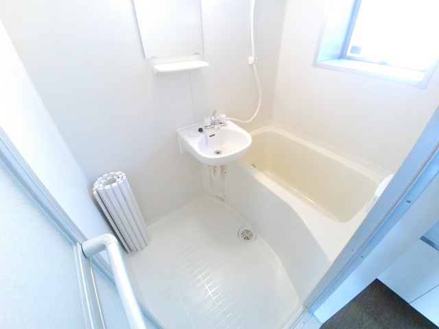 バス・シャワールーム　浴室