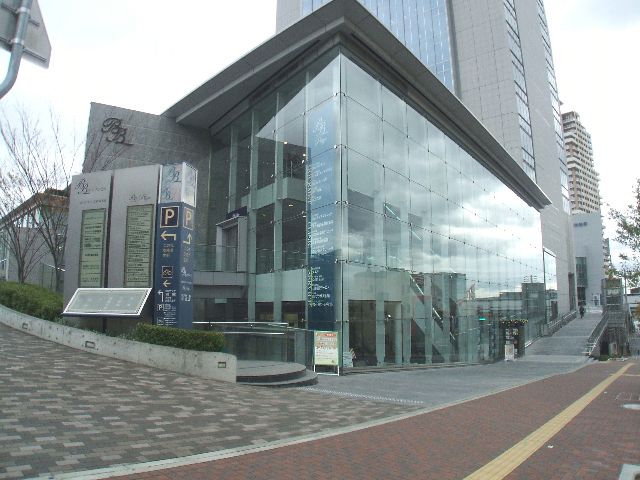 ショッピングセンター　BBプラザ（ショッピングセンター）まで329m