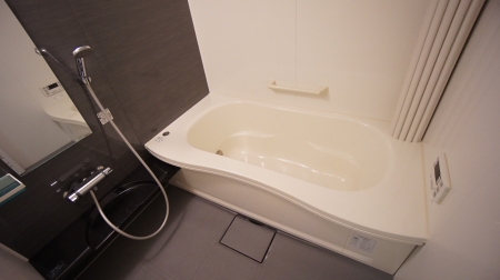 バス・シャワールーム　１坪風呂