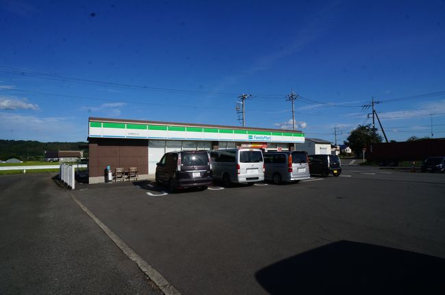 コンビニ　ファミリーマート那須那珂川店（コンビニ）まで766m