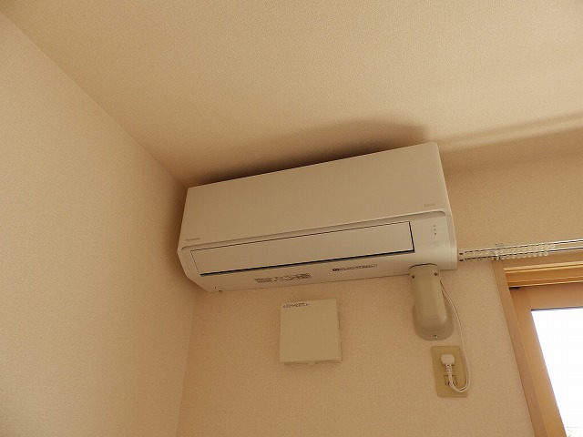 その他設備　エアコン２台付