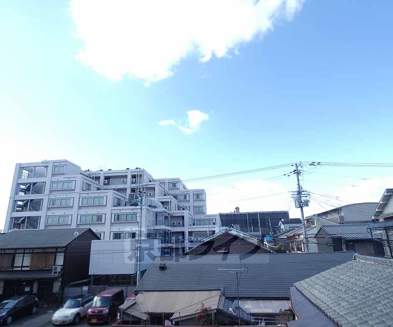 【京都市南区東九条西札辻町のマンションの眺望】