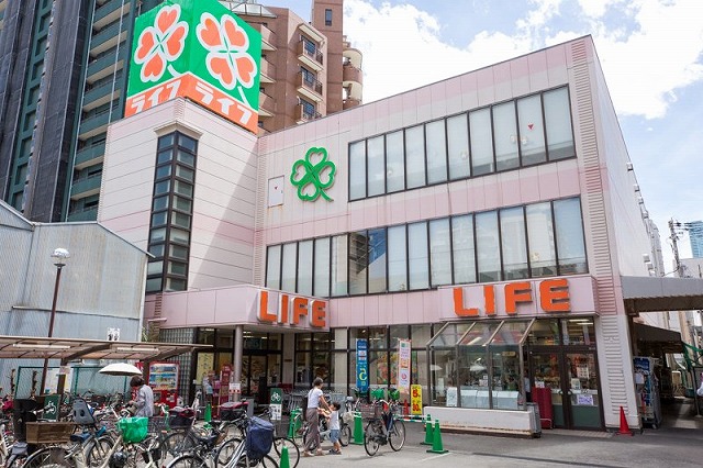 スーパー　ライフ四天王寺店（スーパー）まで873m