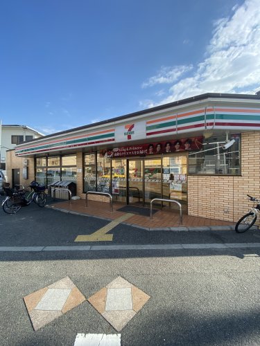 コンビニ　セブンイレブン 大阪新今里4丁目店（コンビニ）まで207m