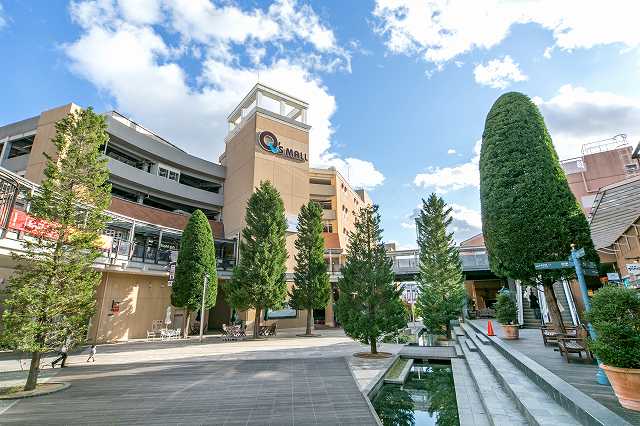 ショッピングセンター　みのおキューズモール店（ショッピングセンター）まで1155m