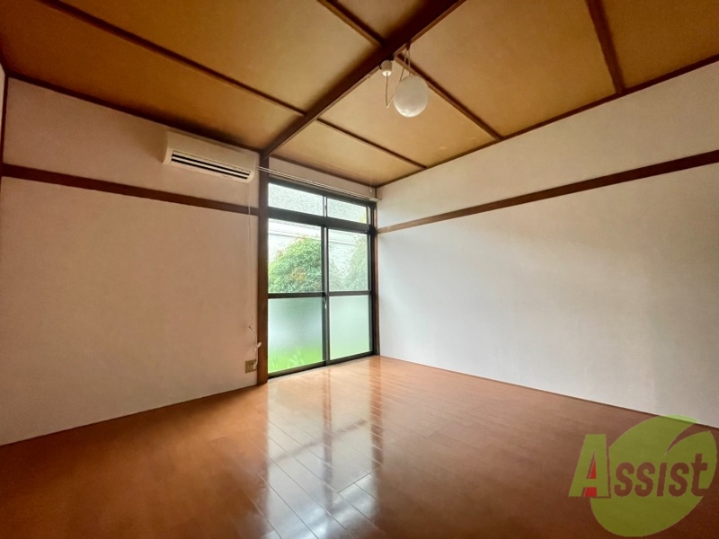 居室・リビング　８帖のリビングになります。伸び伸び出来そうですね。