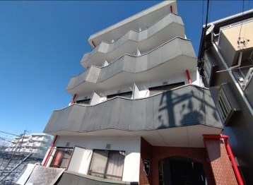 建物外観　南向きで日当りの良い物件です。