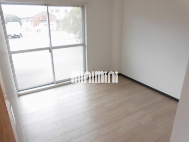 その他部屋・スペース　引き戸からベランダ行けます。