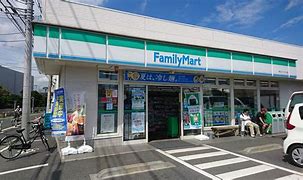 コンビニ　ファミリーマート金沢橋場町店（コンビニ）まで331m