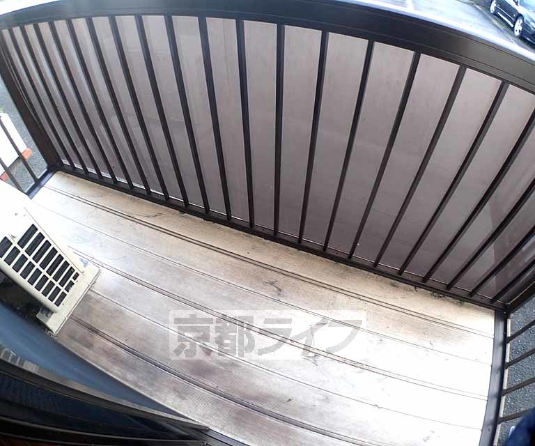 バルコニー　広いバルコニーです