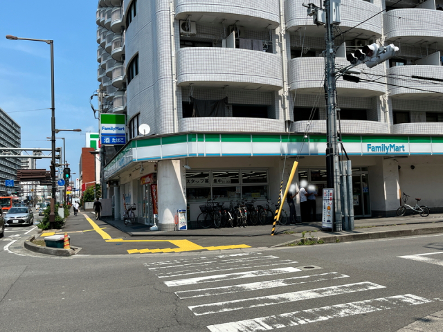 【松山市木屋町のマンションのコンビニ】