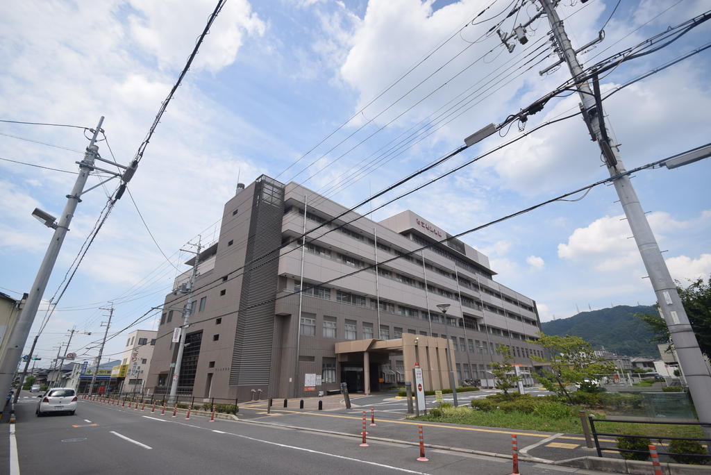 病院　市立柏原病院（病院）まで710m