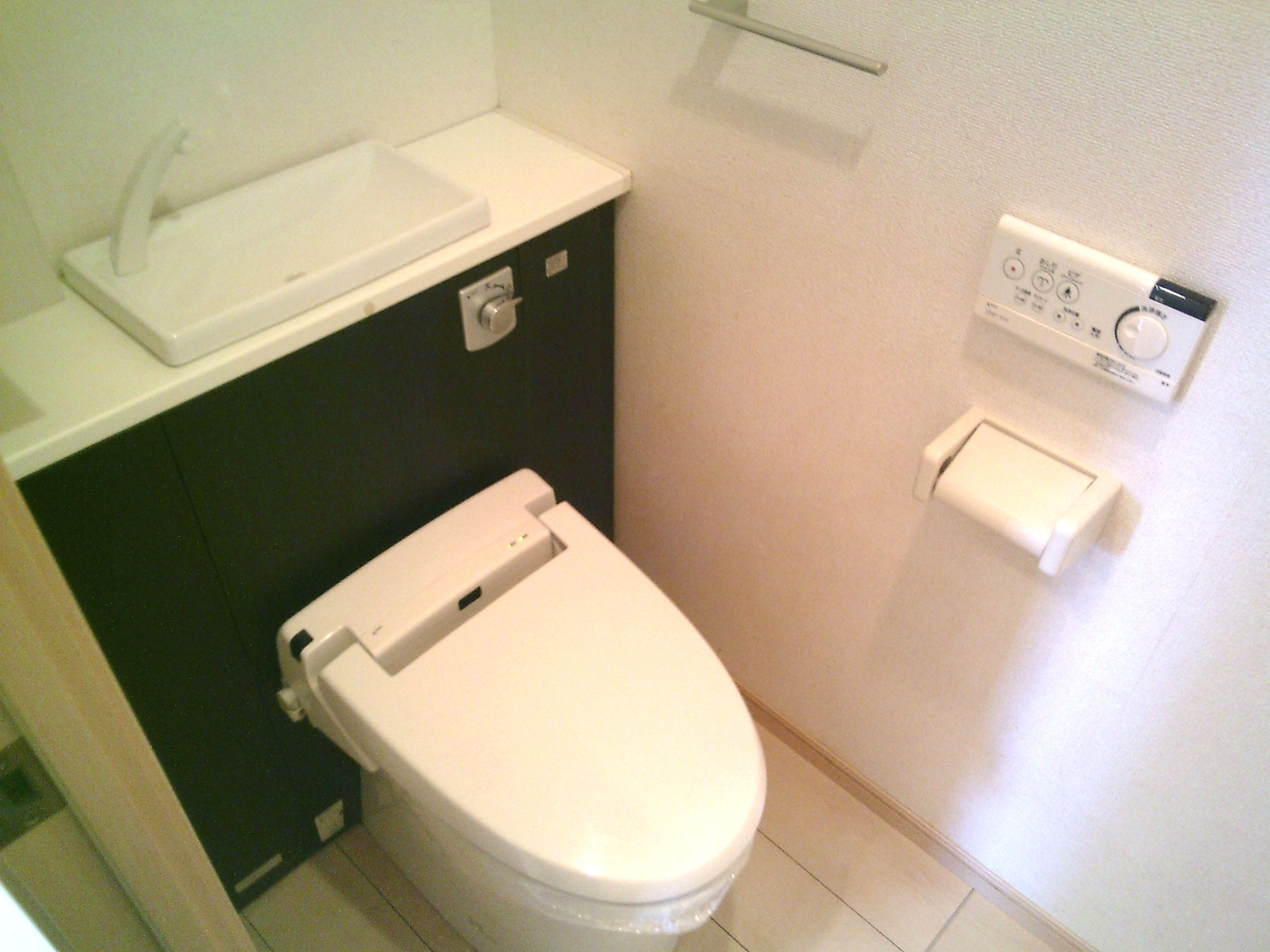 トイレ　ウォシュレット