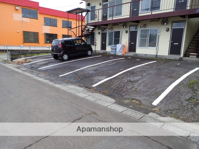 駐車場　エントランス