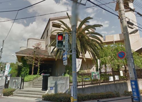 小学校　神戸市立会下山小学校（小学校）まで859m