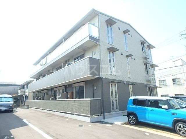 名古屋市中川区明徳町のアパートの建物外観