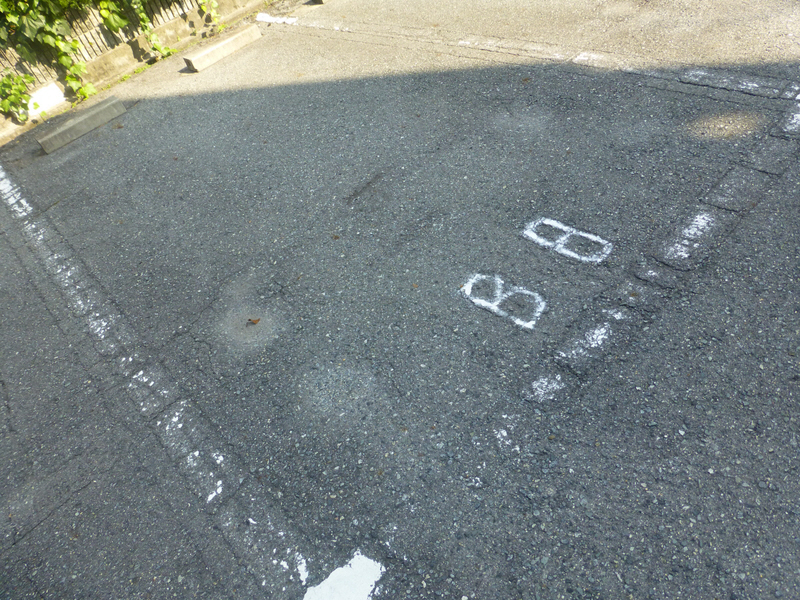 【銀の馬車道一番館の駐車場】