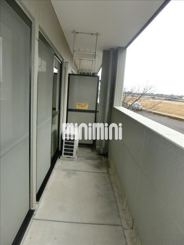 バルコニー　広いベランダ