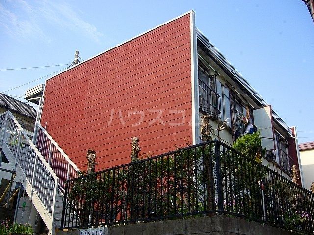 朝霞市根岸台のアパートの建物外観