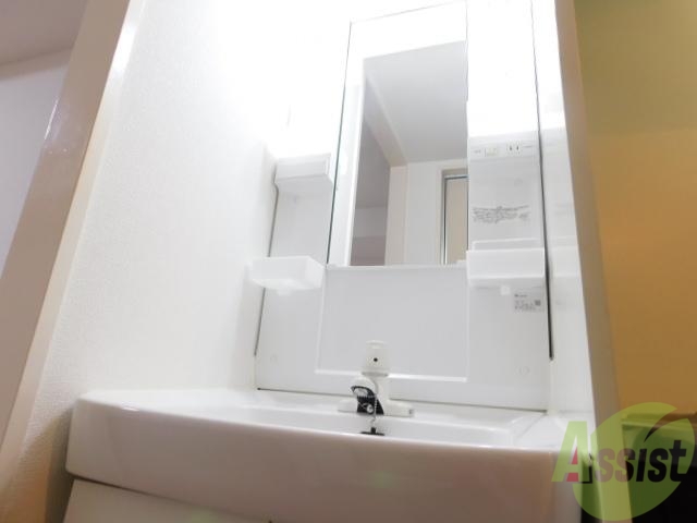 【神戸市中央区海岸通のマンションの洗面設備】