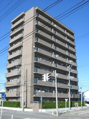 サーパス泉中央の建物外観