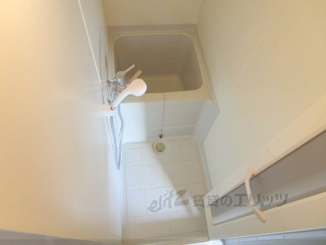 バス・シャワールーム　風呂