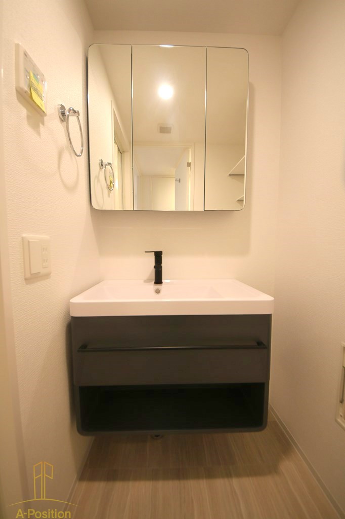 洗面設備　セレニテ阿波座ミラク