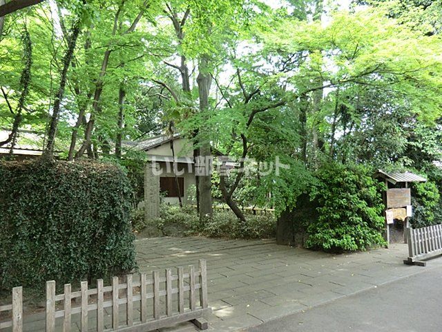 【小金井市前原町のアパートの公園】