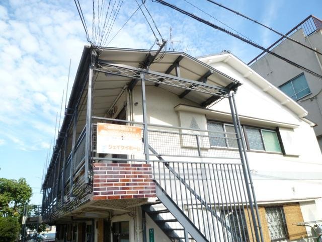 堺市堺区霞ヶ丘町のアパートの建物外観