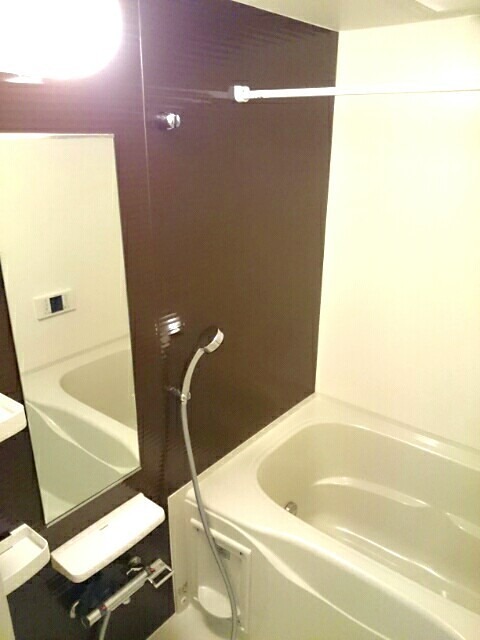 バス・シャワールーム　嬉しい浴室乾燥付き。