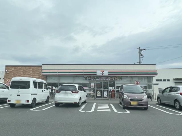 コンビニ　セブンイレブン瀬戸内豆田店（コンビニ）まで890m