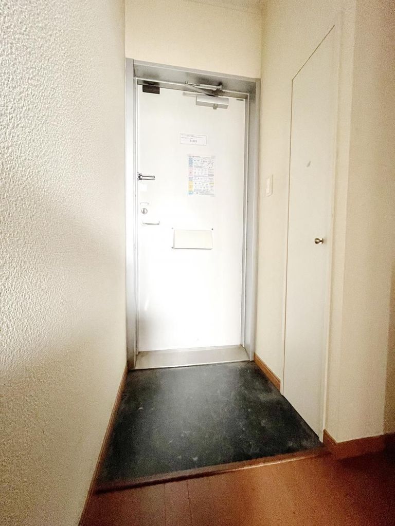 玄関　玄関